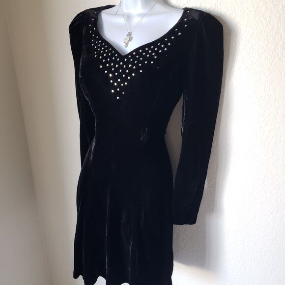 Black Vintage Velvet Dress with Rhinestones - Picture 2 of 5